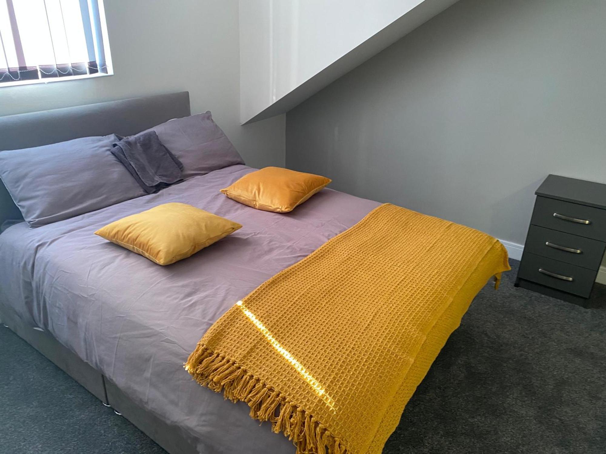 Great Home Of Relaxations Stoke-on-Trent ภายนอก รูปภาพ